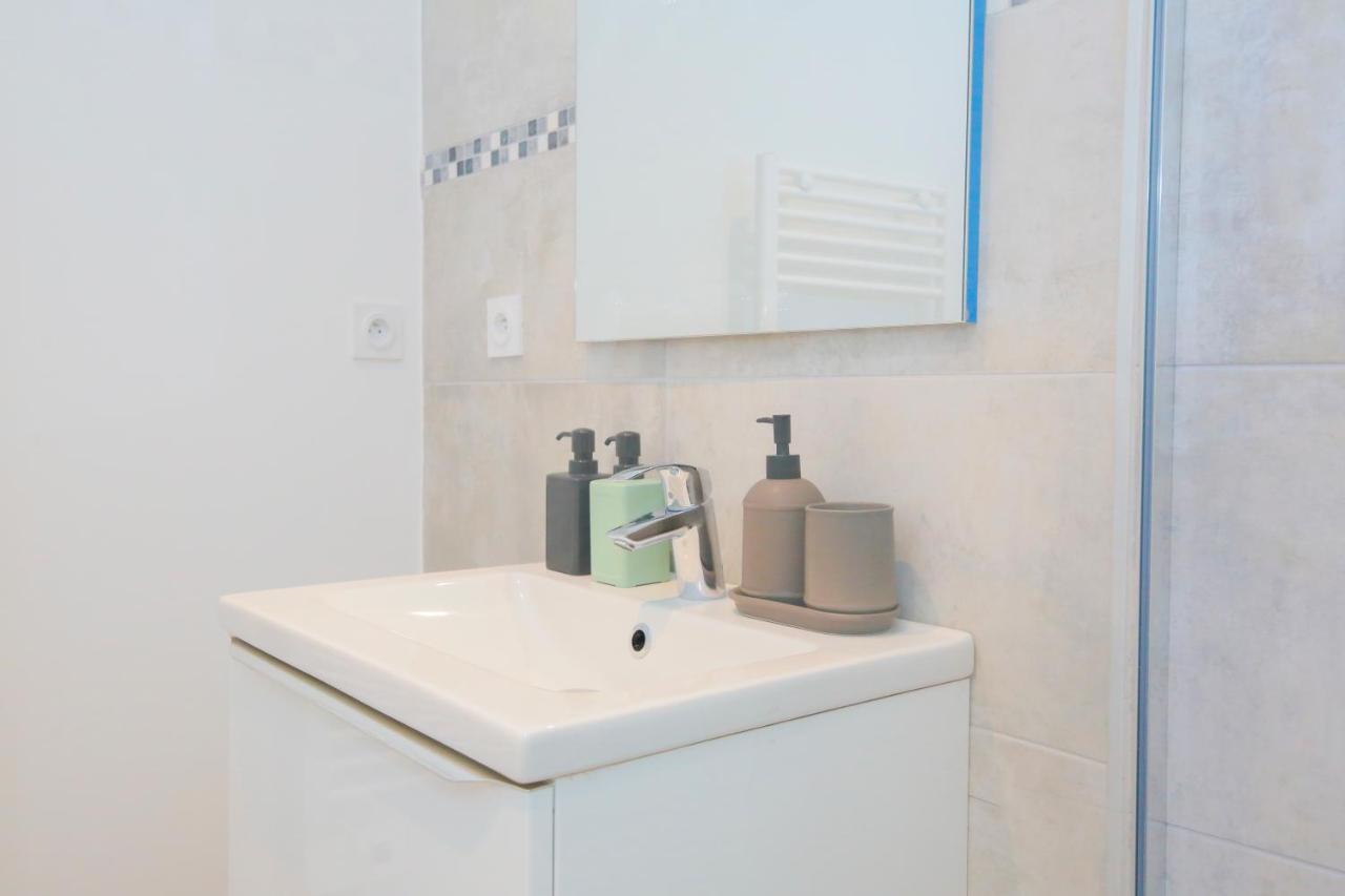 Les Poissons, T2 Hypercentre Chic Et Cosy, Wifi Par Sovalfi Apartment Saint-Etienne (Loire)